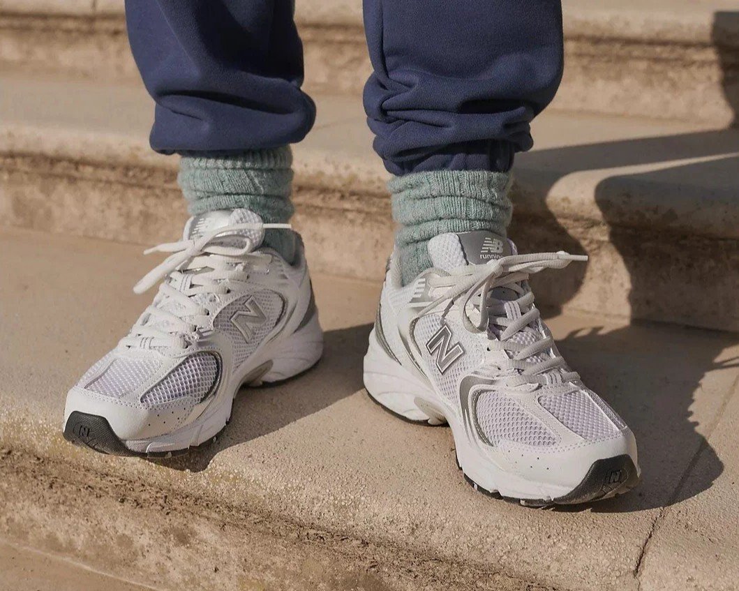 Sneakers bij DAKA