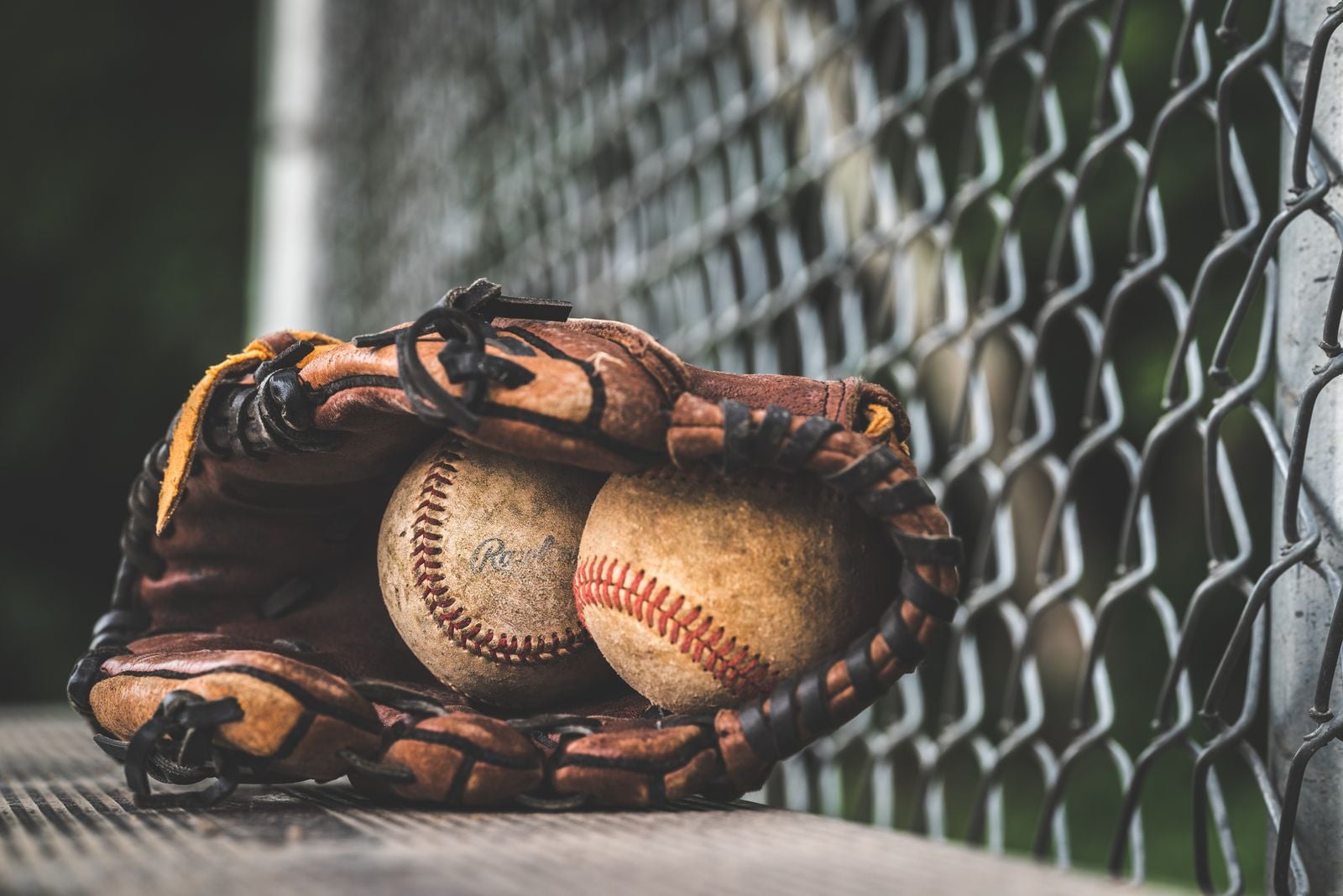 MLB
